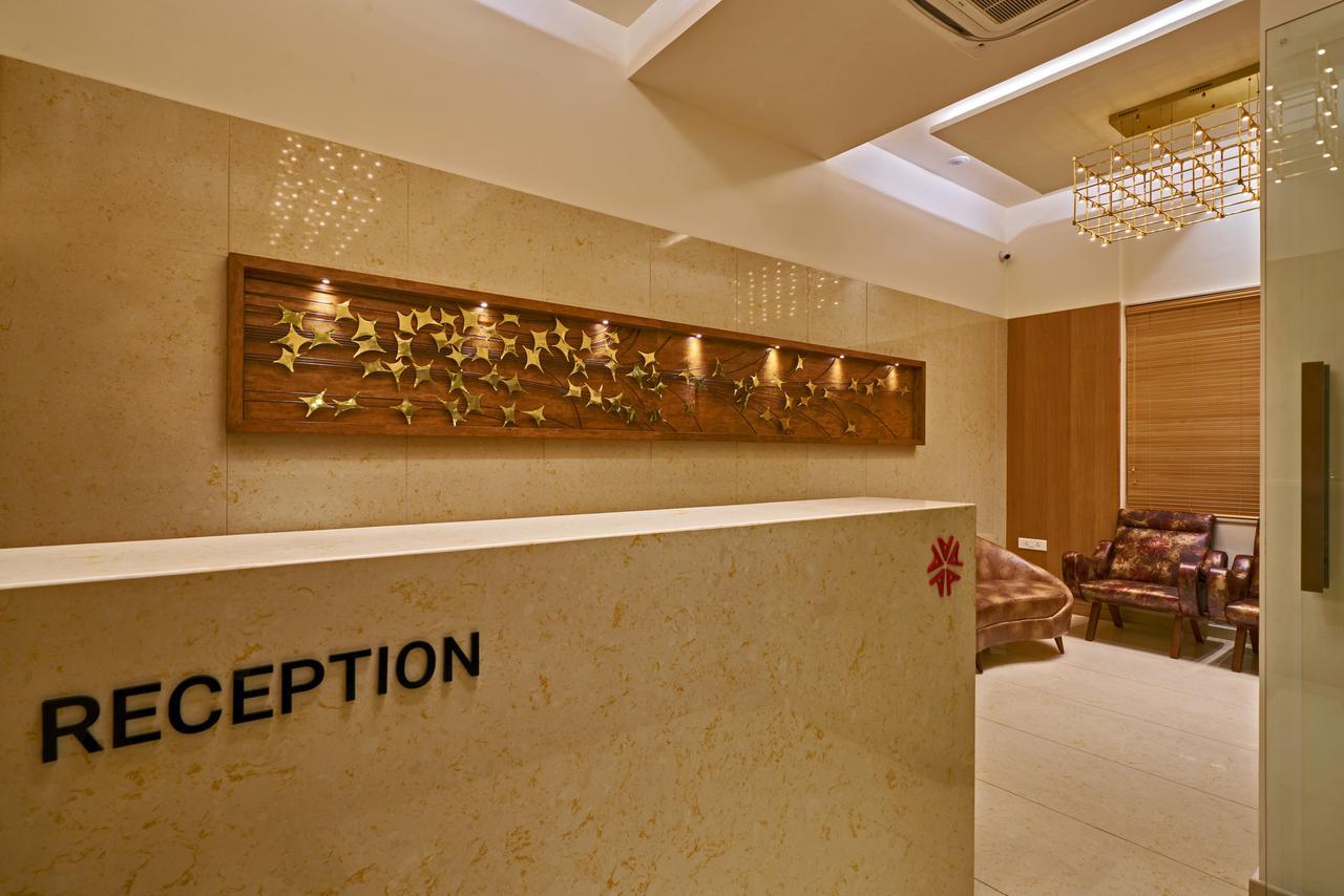 Hotel Atharv Top Rated Business Hotel In Kolhapur Extérieur photo