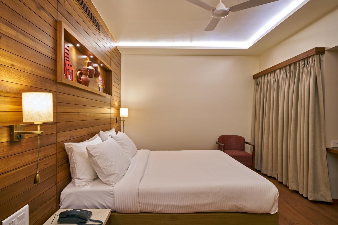 Hotel Atharv Top Rated Business Hotel In Kolhapur Extérieur photo