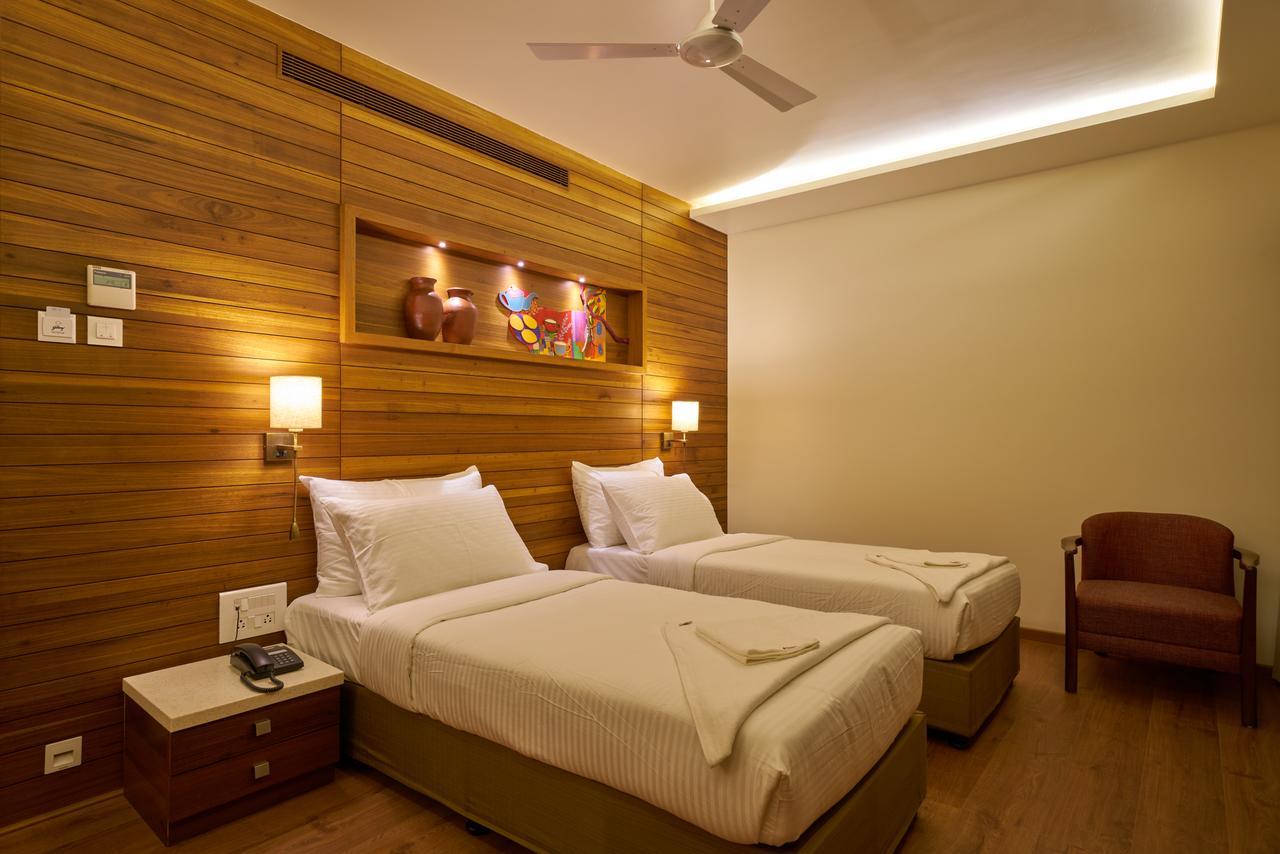 Hotel Atharv Top Rated Business Hotel In Kolhapur Extérieur photo