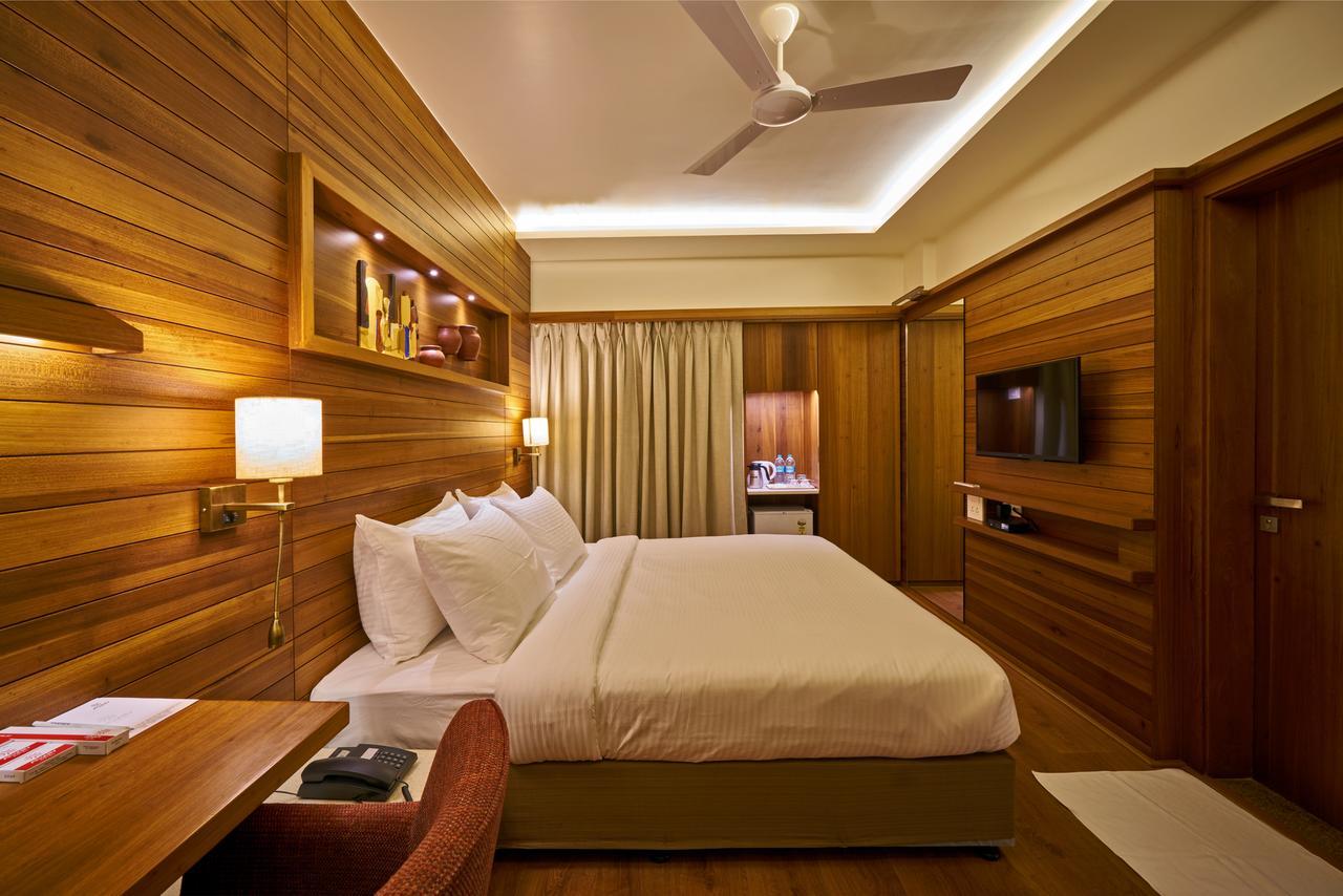 Hotel Atharv Top Rated Business Hotel In Kolhapur Extérieur photo