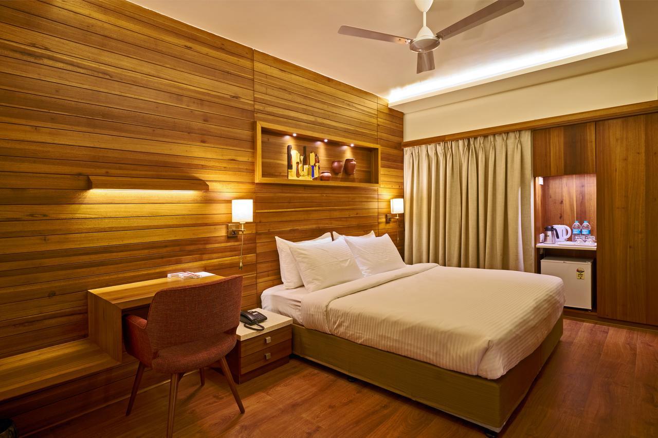 Hotel Atharv Top Rated Business Hotel In Kolhapur Extérieur photo