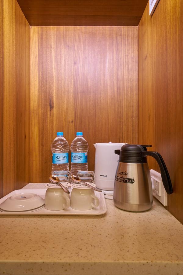 Hotel Atharv Top Rated Business Hotel In Kolhapur Extérieur photo