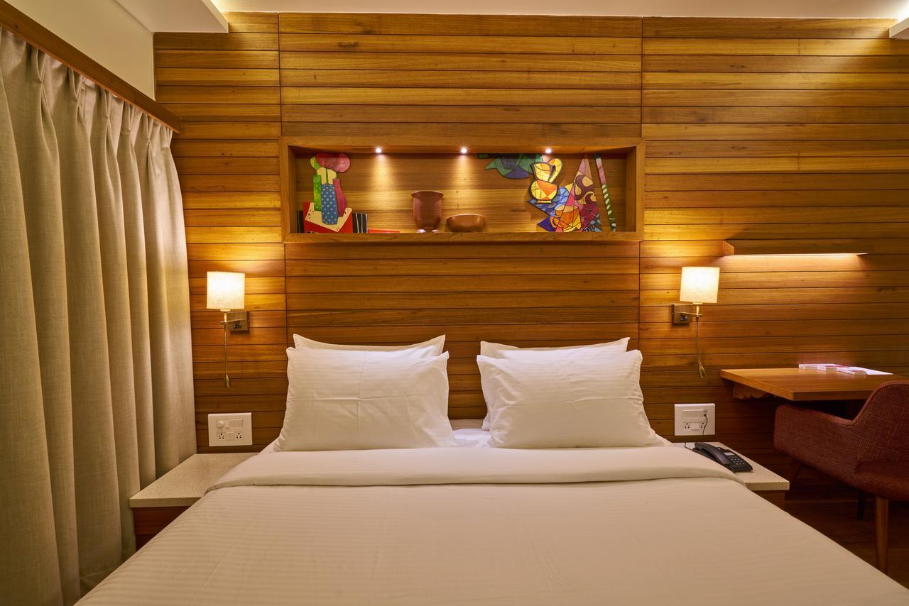 Hotel Atharv Top Rated Business Hotel In Kolhapur Extérieur photo