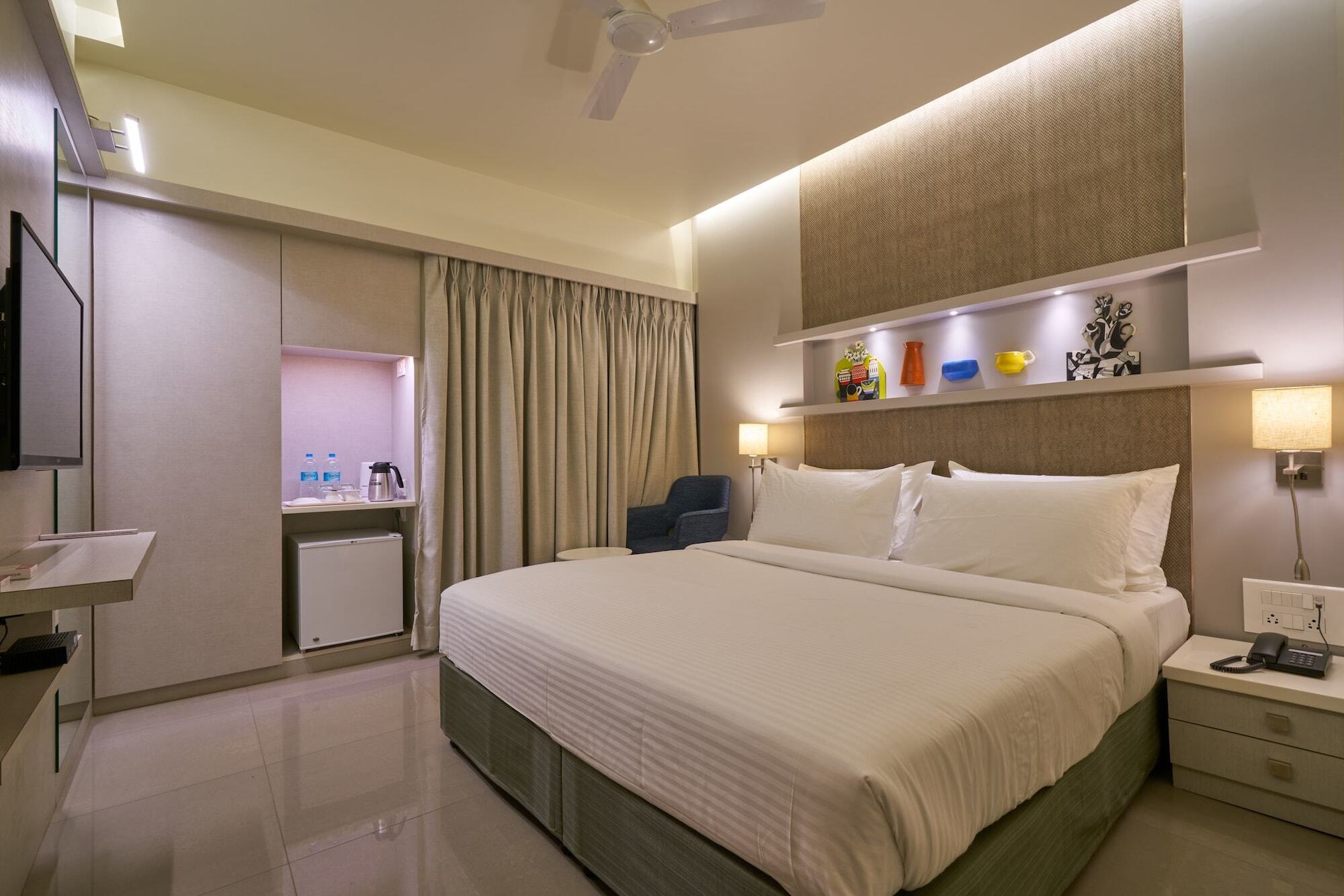 Hotel Atharv Top Rated Business Hotel In Kolhapur Extérieur photo